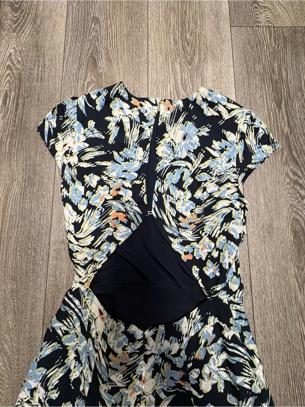 REISS Livia-shadow flowers dress - Picture 8 of 11
